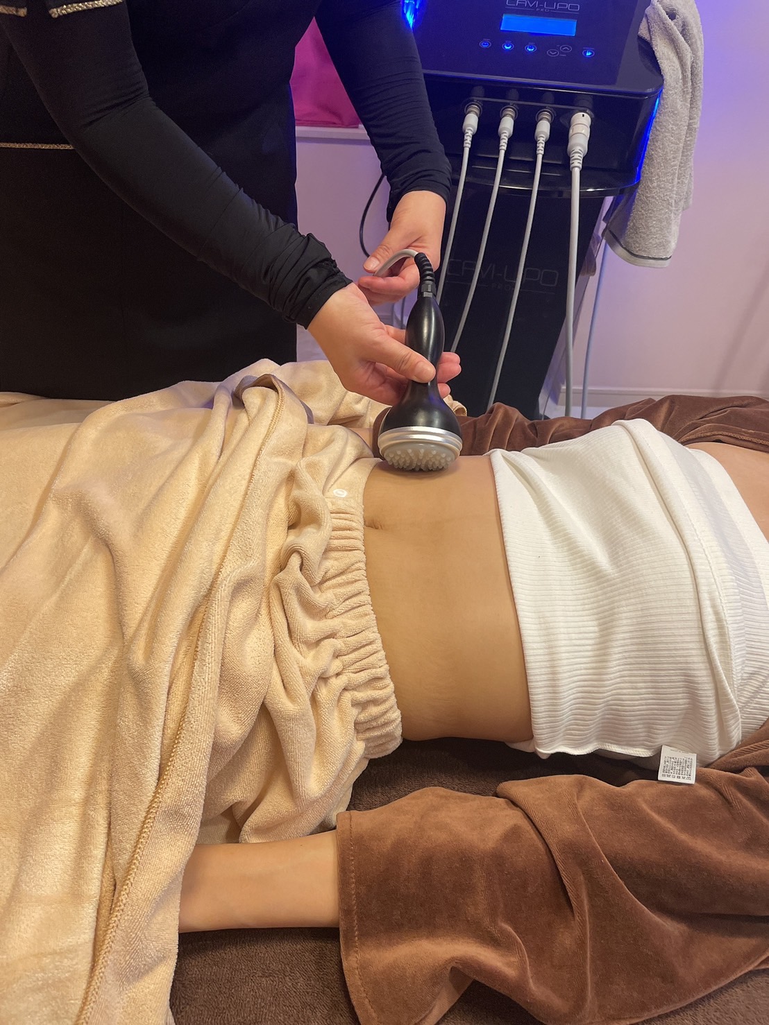 キャビリポプロ ボディ キャビテーション施術