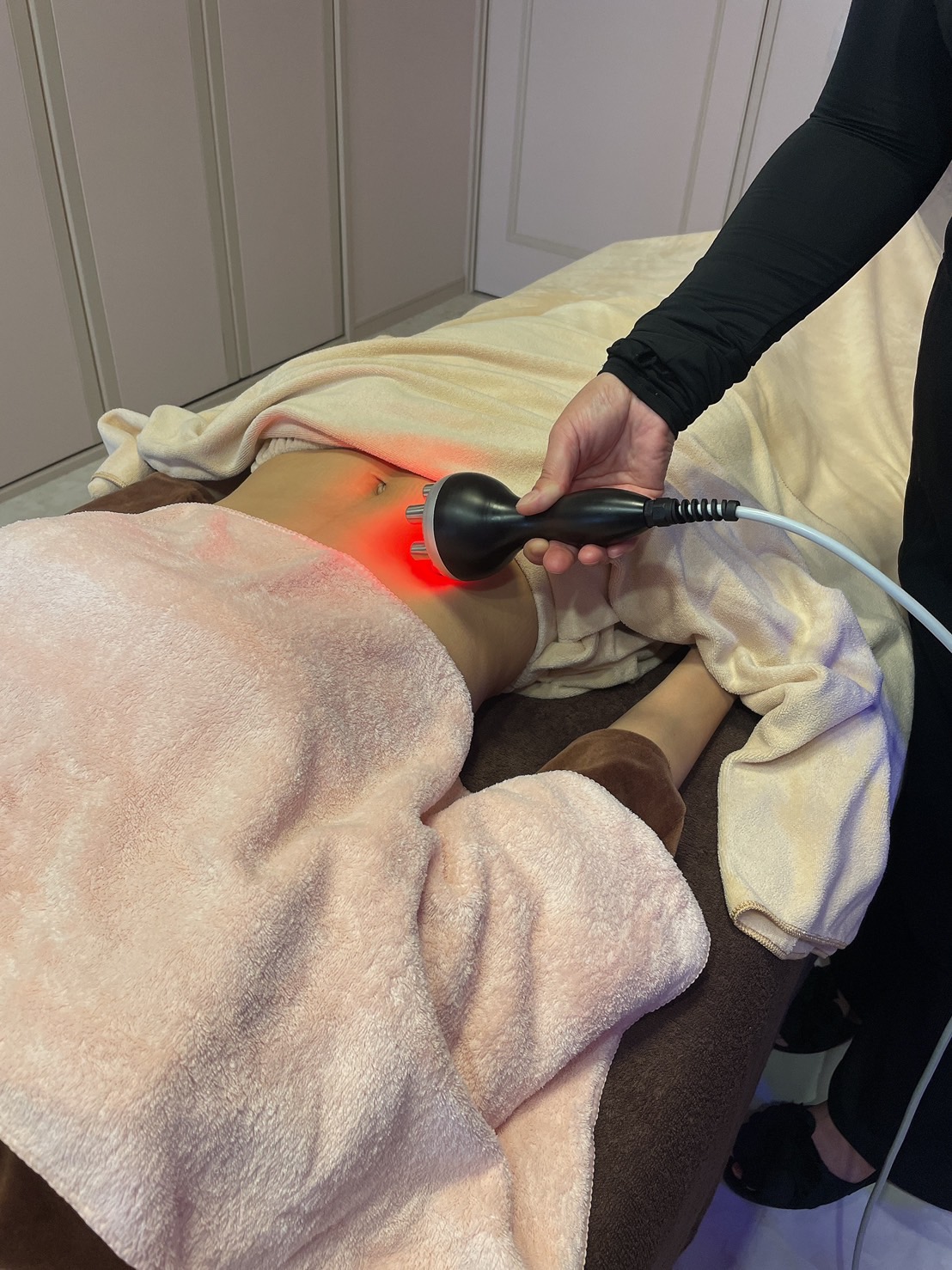 キャビリポプロ ボディ ラジオ波施術